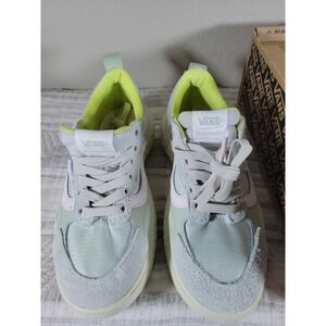 Vans UltraRange Neo VR3 Light Yellow Multi | Women's 8 | New Without Wear +‎ Box